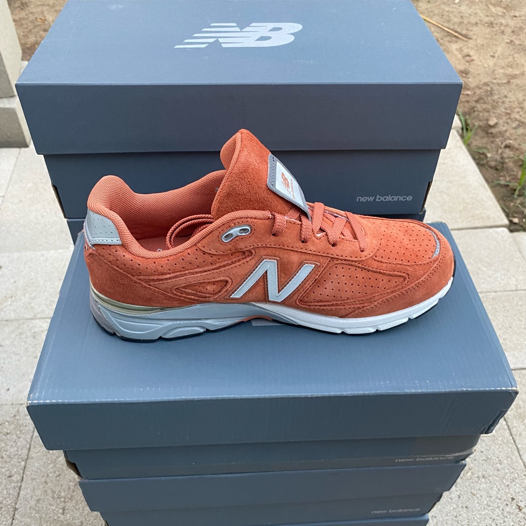 990 New Balance Size 812 Women Or Boys7 Brand New